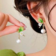 14K Gold-plated Butterfly Pearl Earrings - elegant Butterfly Pearl Earrings