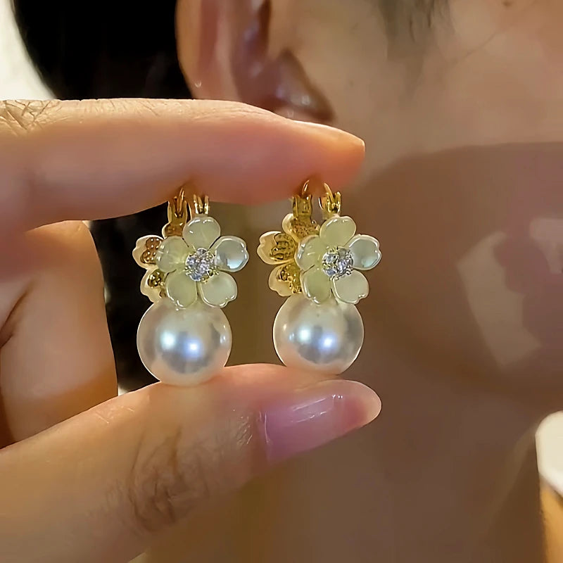 14K Gold-plated Double-Sided Shell Flower Pearl Earrings - elegant Shell Flower Earrings