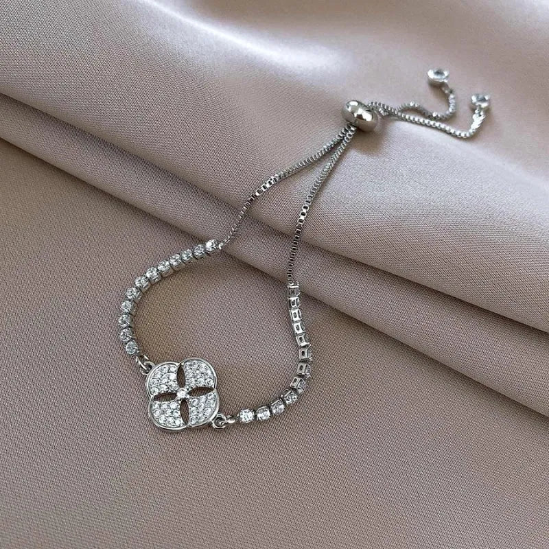 Full view of the elegant 14K Gold-plated Exquisite Zircon Adjustable Fans Bracelets