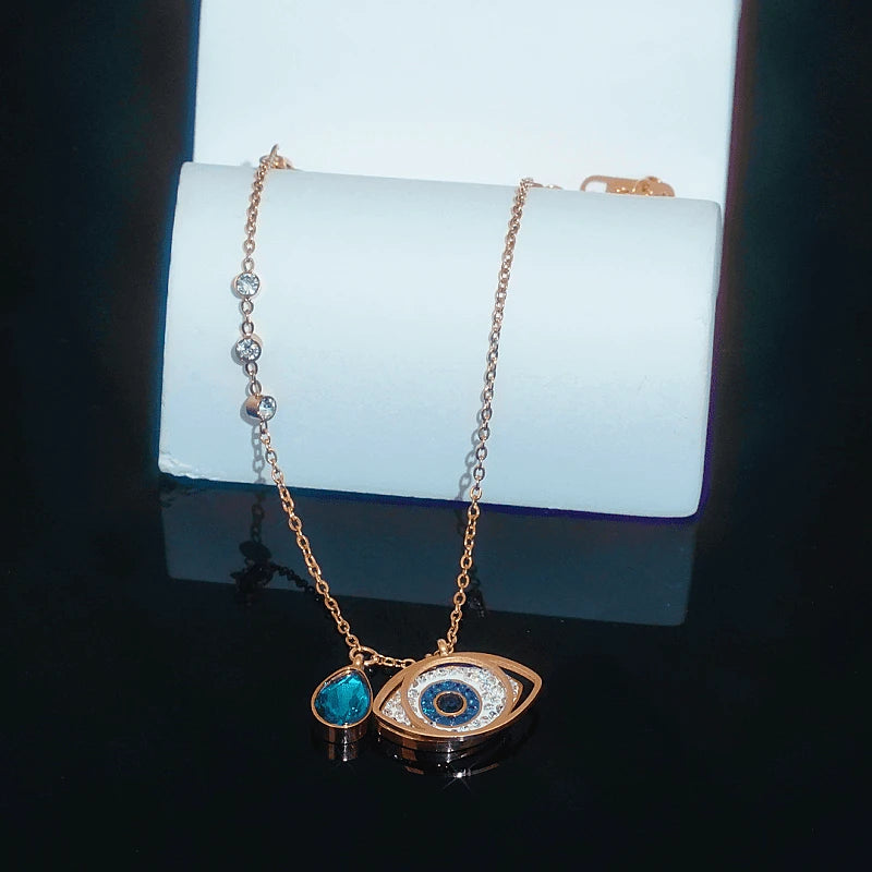 Full view of the elegant 14K Gold-plated Exquisite Zircon Dream Blue Angel Eye Bracelet