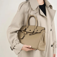 Detail of the color and pattern on the Cowhide Handbags