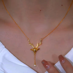 Close-up of the pendant and clasp on the Elk Chain Necklace