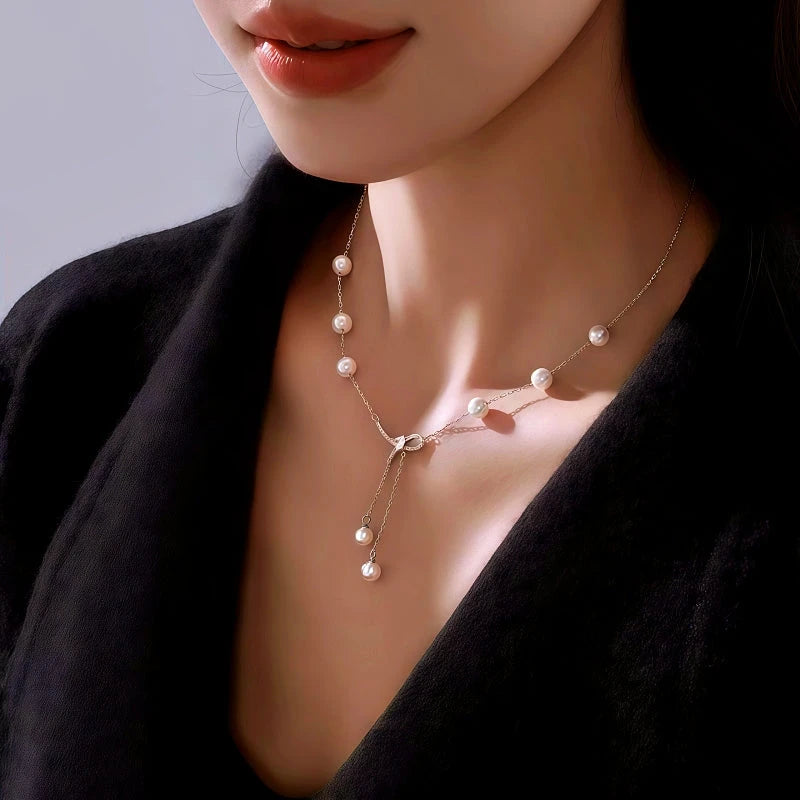 Close-up of the pendant and clasp on the Pearl Tassel Necklace