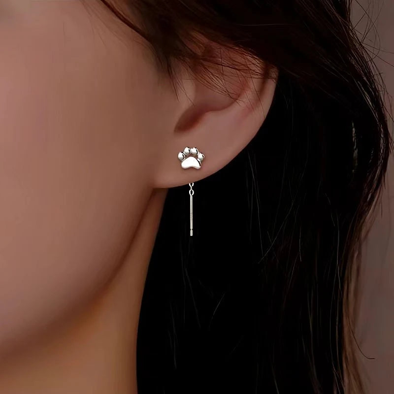 Close-up detail of the sparkling zircons and plating on the Cat Claw Threaders