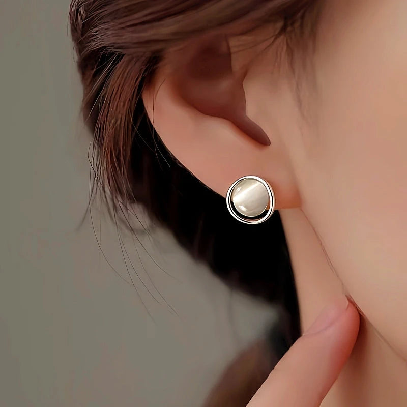 Sterling Silver Cat's Eye Stud Earrings - elegant Cat's Eye Studs
