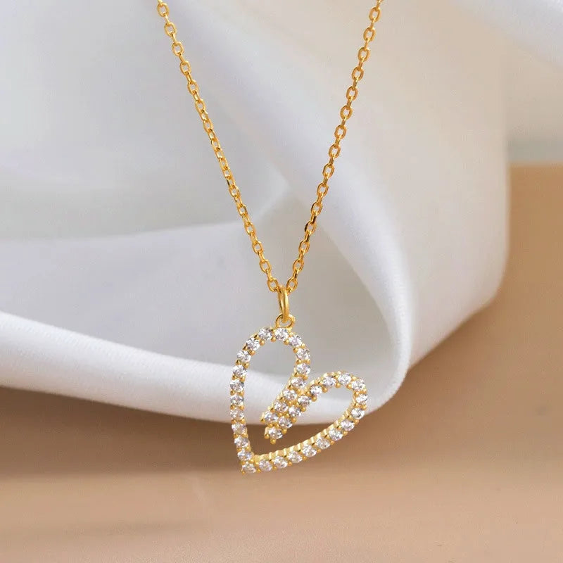 Detailed view of the Sterling Silver Luxury Hollow Zircon Heart Pendant Necklace chain and pendant
