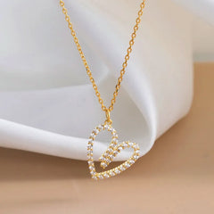 Detailed view of the Sterling Silver Luxury Hollow Zircon Heart Pendant Necklace chain and pendant