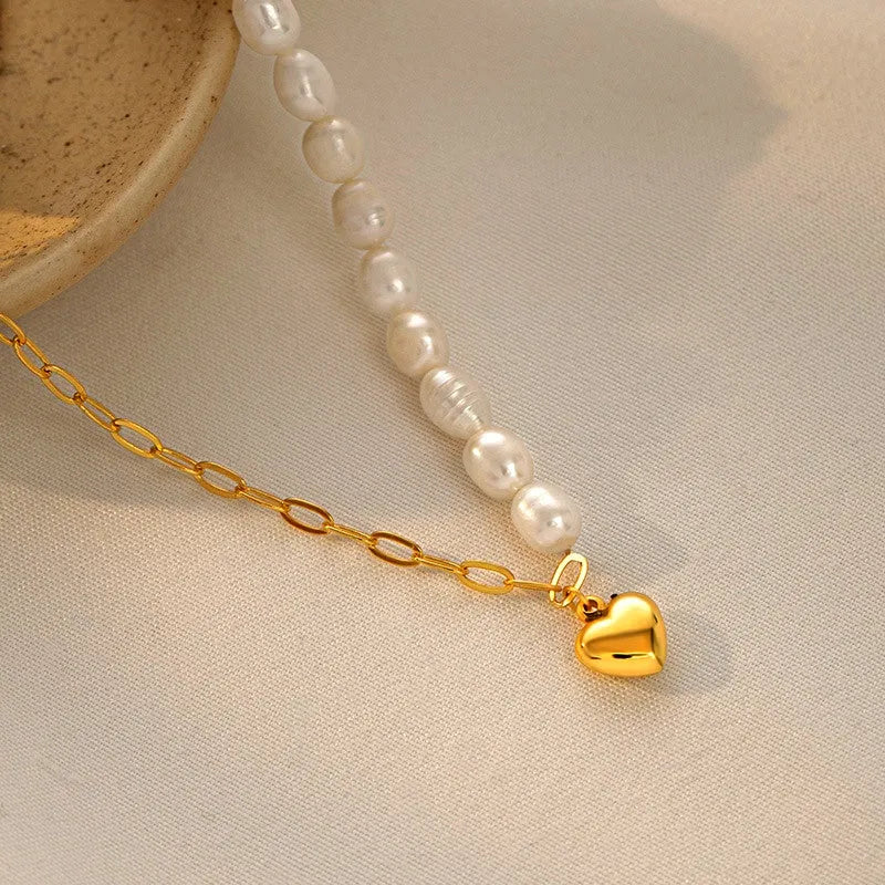 Detailed view of the Sterling Silver Luxury Natural Freshwater Pearl Heart Necklace chain and pendant