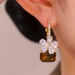 Minimalist, Stylish & Cute Flower Earrings