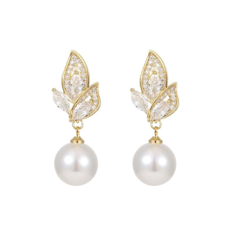 Exquisite and Elegant Zircon Leaf Earrings